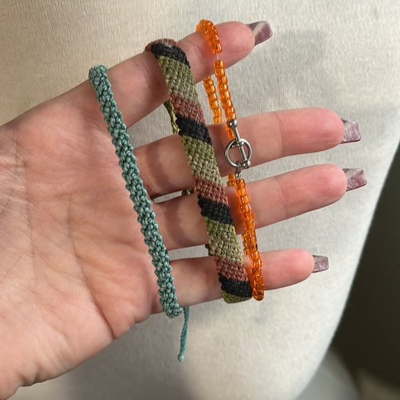 Bundle Lot Necklaces Bracelets Earrings Mixed 12 Pieces - Picture 7 of 9